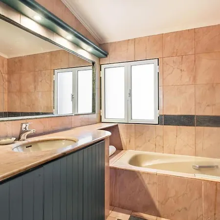 מלון Seaview Oasis: 4br, Pool, Tennis